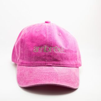 Casquette rose fuchsia brodée Ambrée en coton, vue de face