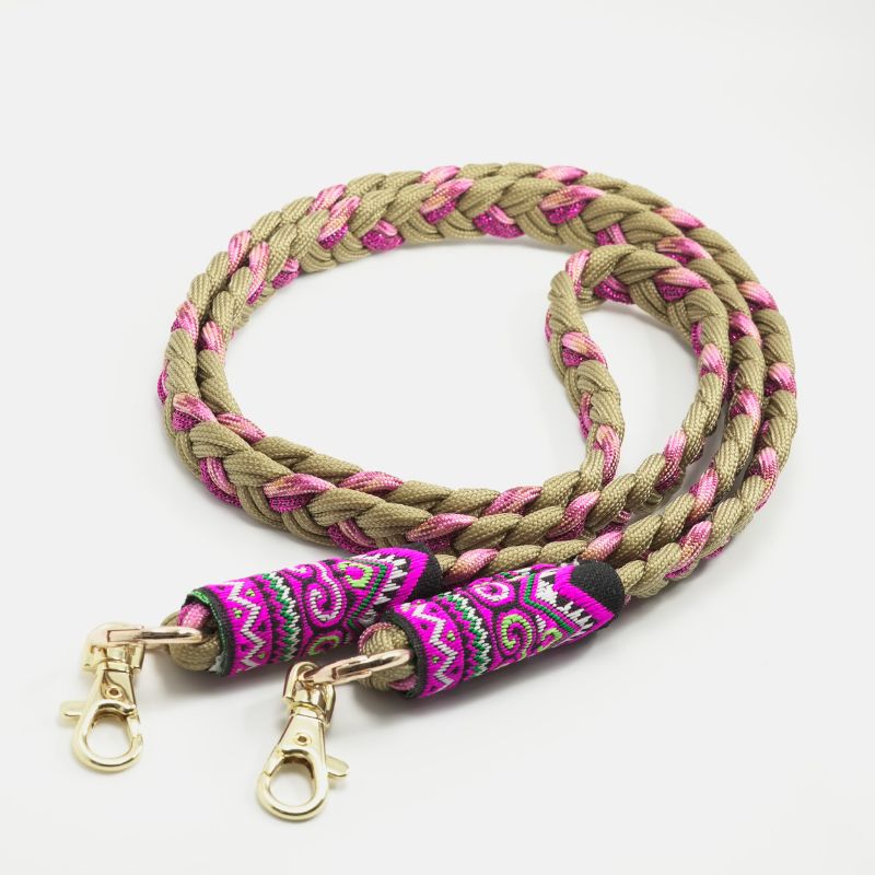 Cordon tressé rose et beige Ambrée avec embouts brodés fuchsia et violets, mousquetons dorés