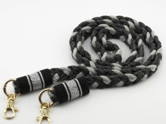 Cordon Baroque Bohème Ambrée tressé noir et blanc avec embouts textiles et mousquetons dorés